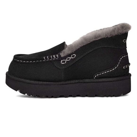 Ugg Ansley parc womens, Use only one time look like new. - Picture 2 of 11